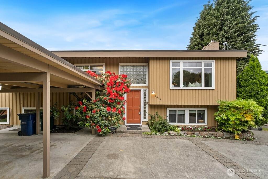 1623 2nd Street - Photo 1