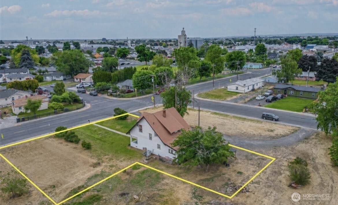 407 Central Avenue - Photo 1