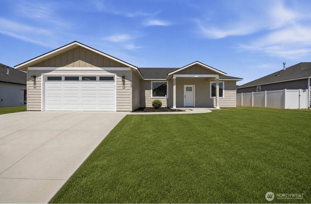 909 6th Avenue - Photo 1