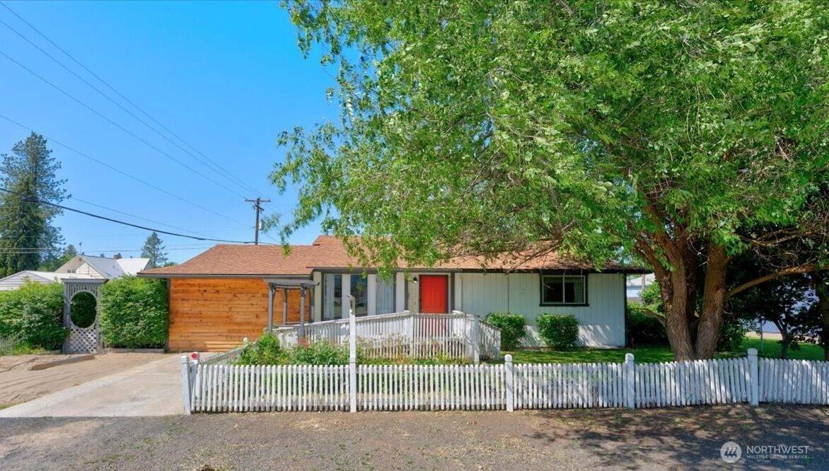206 Maxwell Street - Photo 1