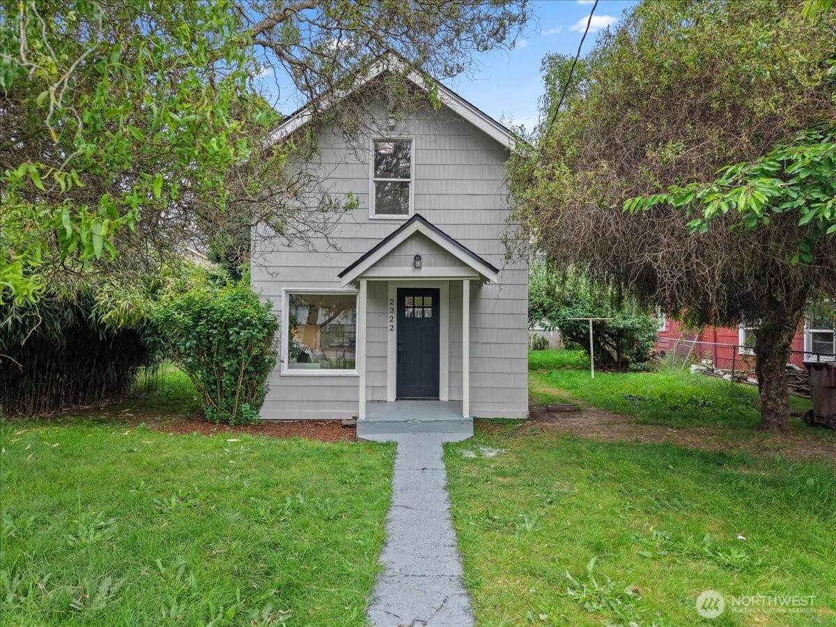 2322 Ash Street - Photo 1