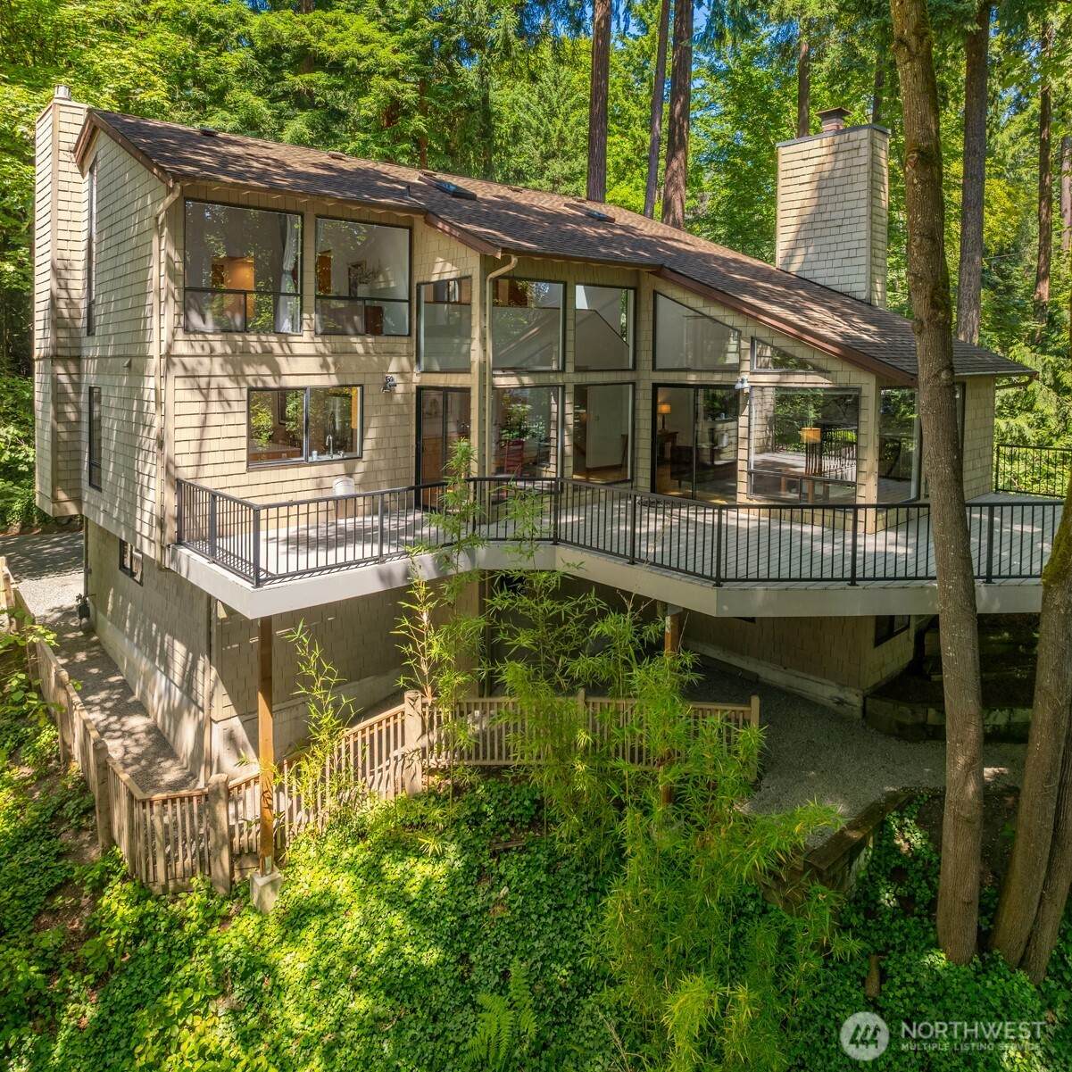 4336 Mercer Way - Photo 1