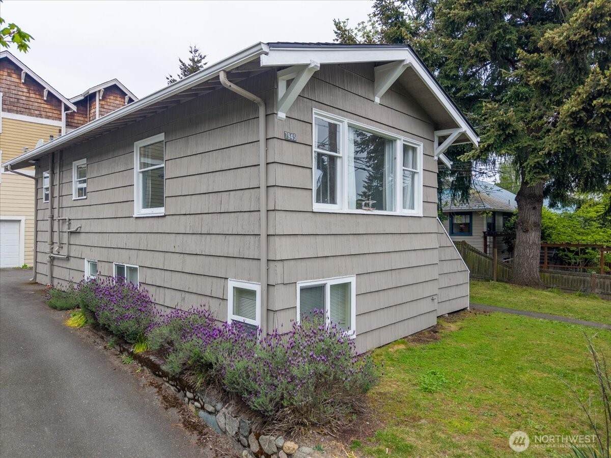 7945 9th Avenue - Photo 1