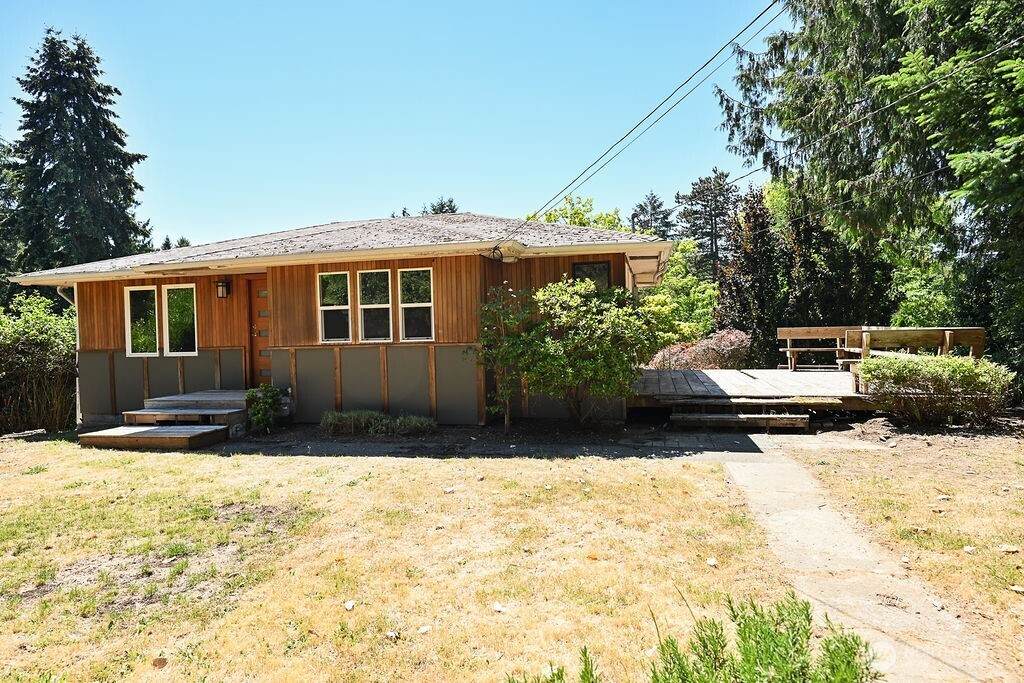 14323 12th Avenue - Photo 1