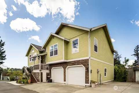 4248 148th Street - Photo 1