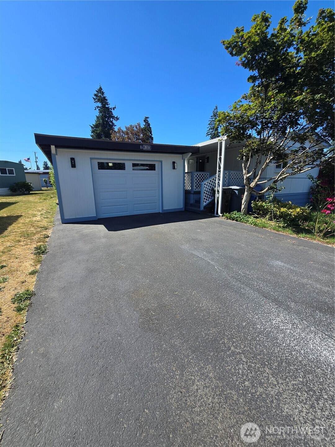 20710 9th Avenue - Photo 1