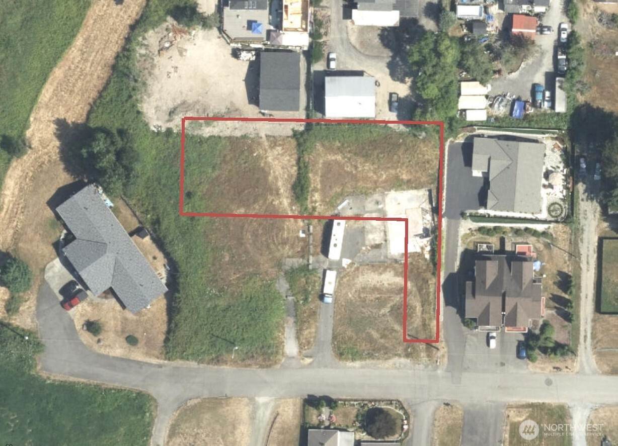 416 Comet Street - Photo 1