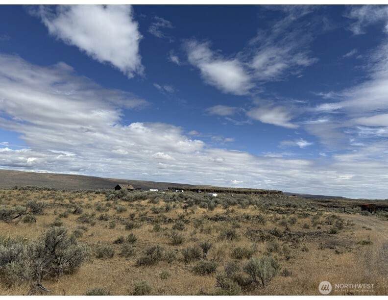 https://bt-photos.global.ssl.fastly.net/nwmls/orig_boomver_1_2545712-1.jpg