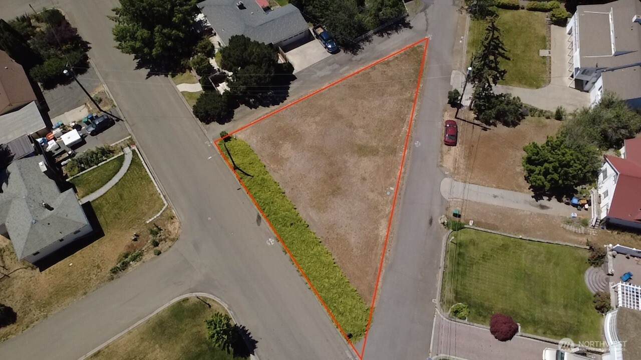 409 Alder Street - Photo 1