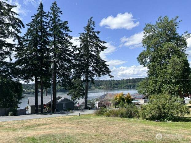 https://bt-photos.global.ssl.fastly.net/nwmls/orig_boomver_1_2549773-1.jpg