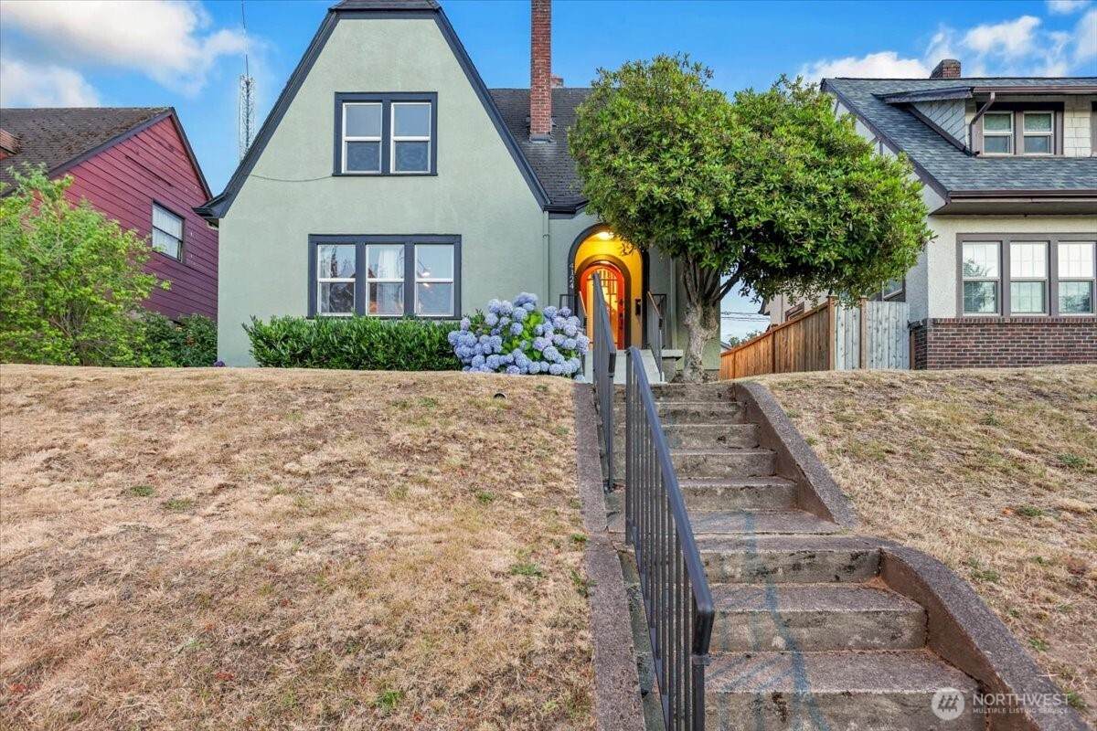 4124 6th Avenue - Photo 1
