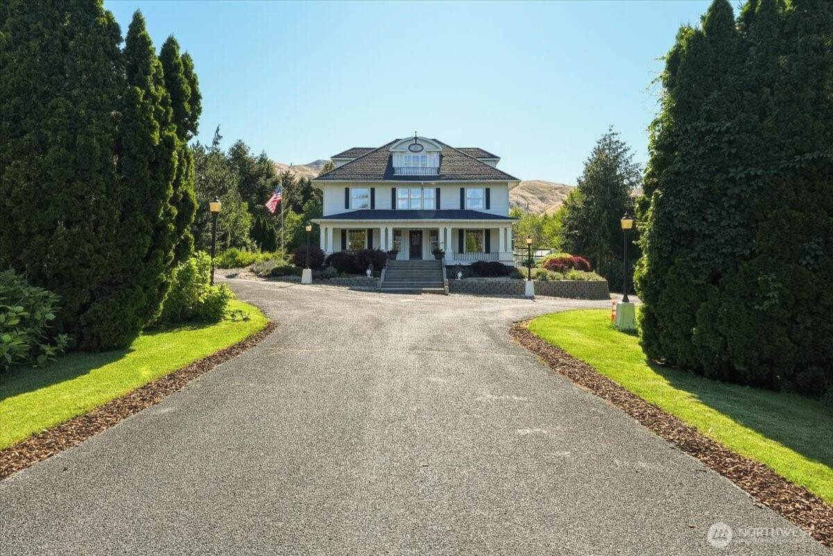 5397 Hughes Road - Photo 1