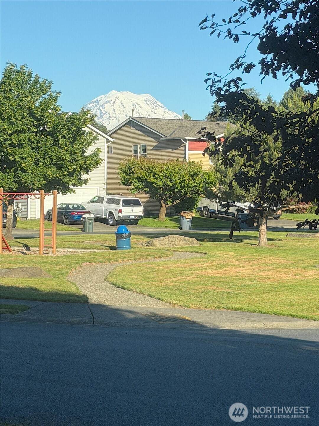 18502 94th Avenue - Photo 1