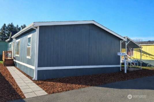 4501 Addy Street - Photo 1