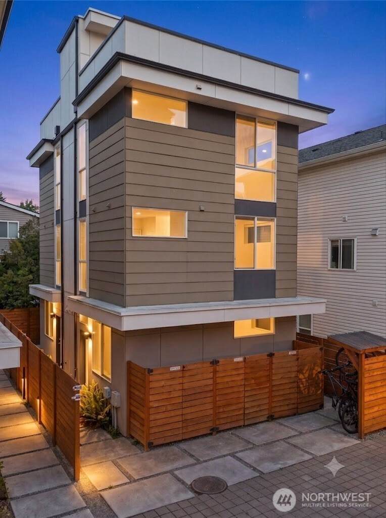 8815 Interlake Avenue - Photo 1