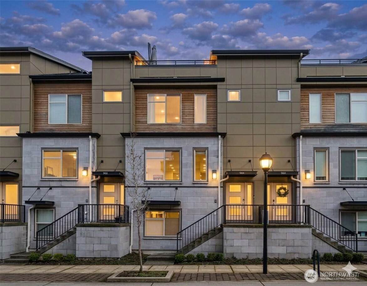 964 7th Avenue - Photo 1