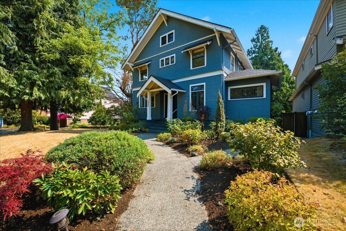1532 5th Avenue - Photo 1