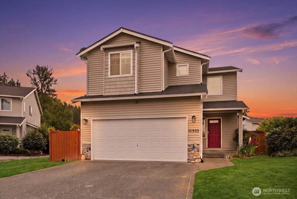 10923 185th Avenue - Photo 1