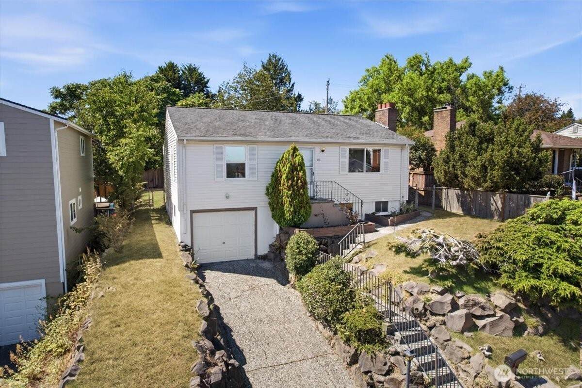 4153 39th Avenue - Photo 1