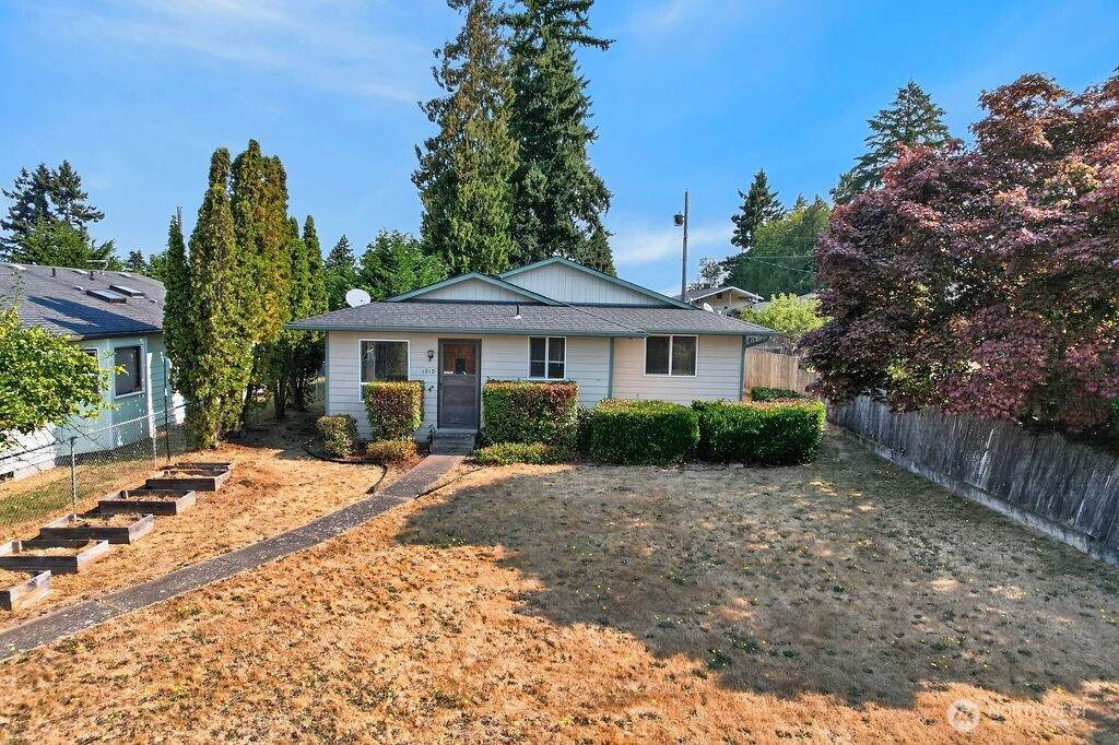 1319 12th Street - Photo 1