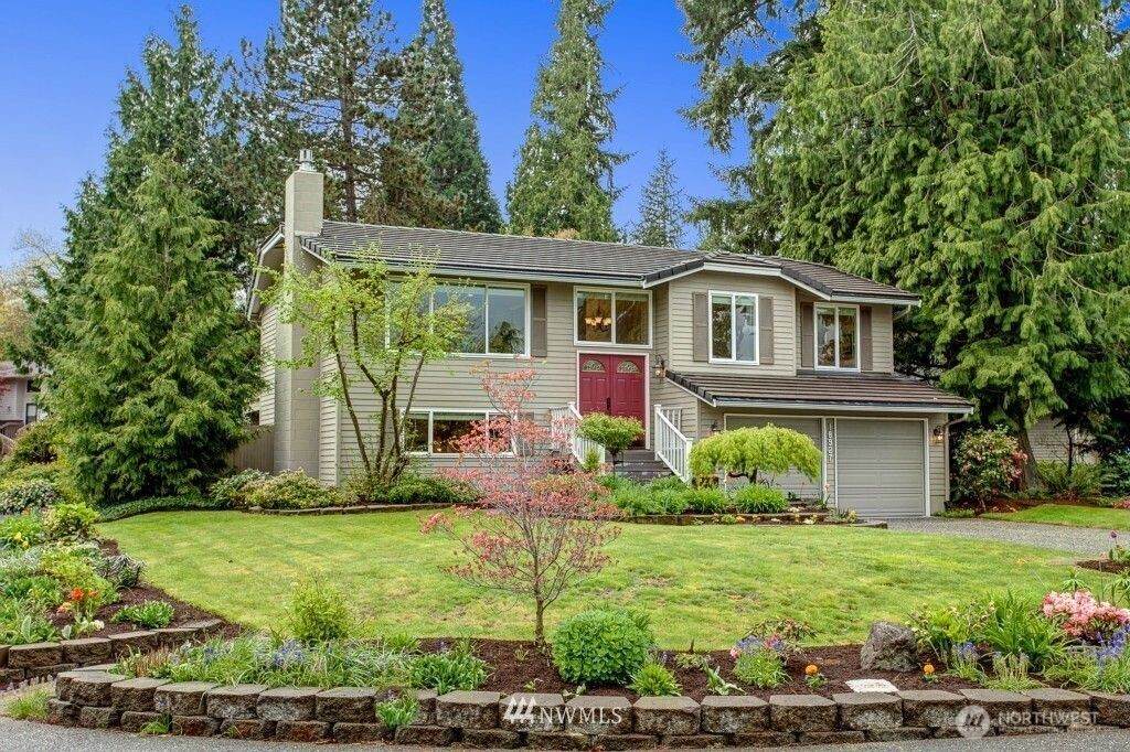 18927 Se 42nd Place - Photo 1