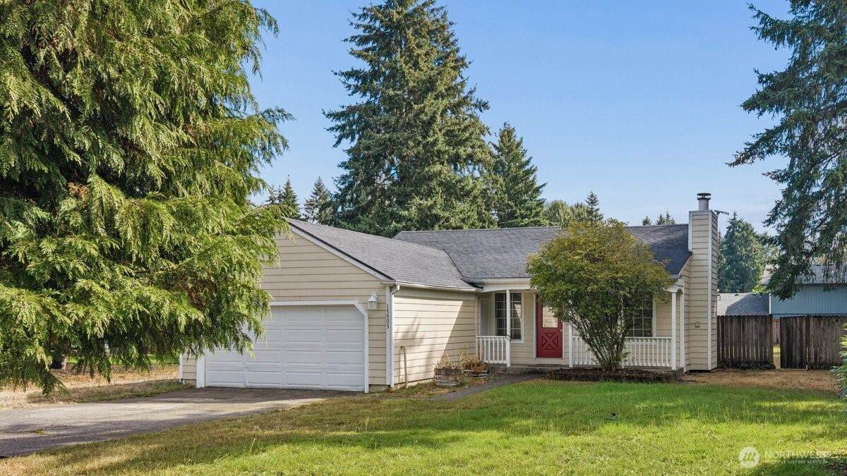 15903 95th Avenue Ct - Photo 1