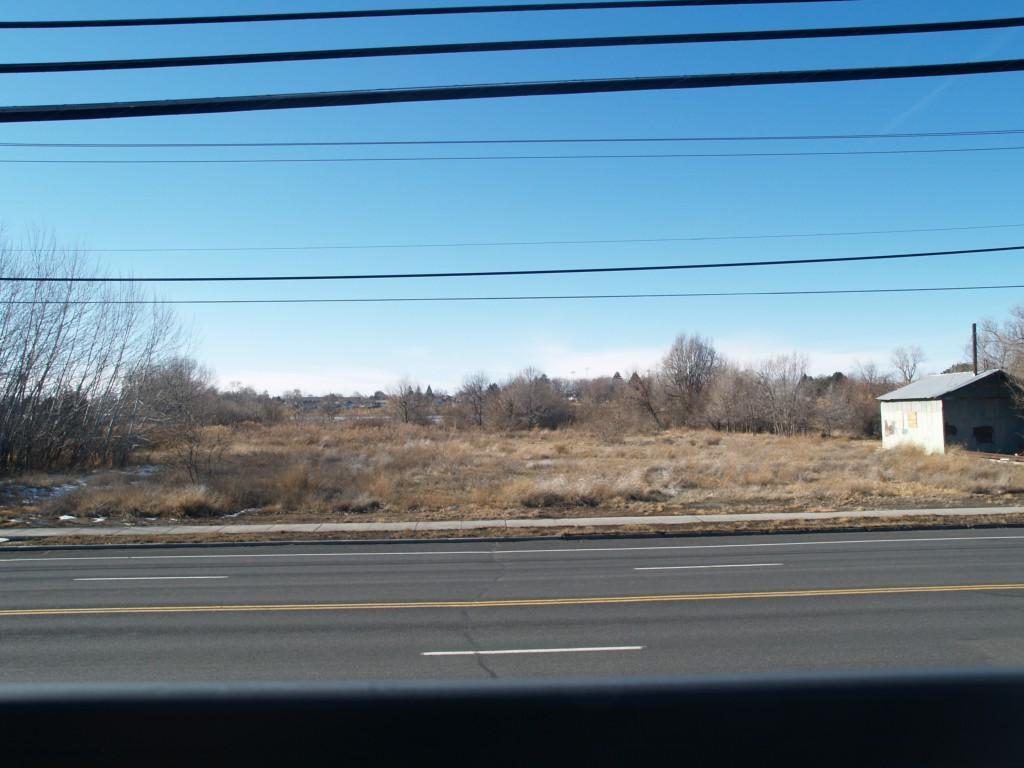 912 Division St - Photo 1