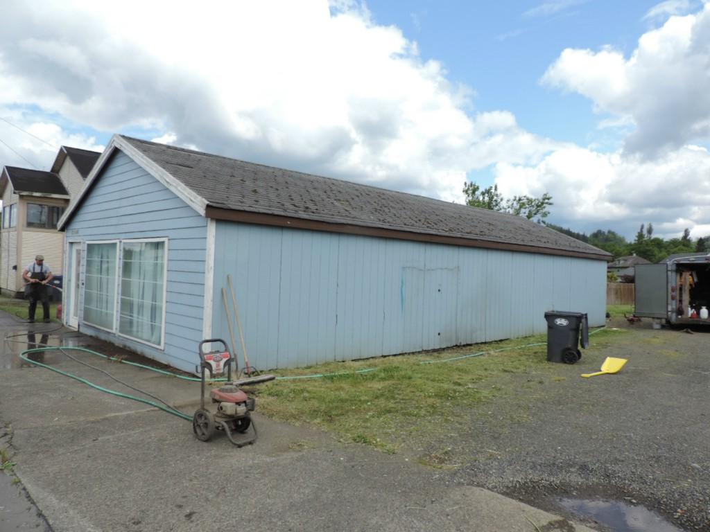 210 West Blvd - Photo 1