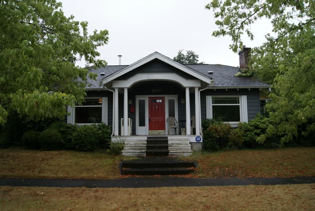 900 2nd St - Photo 1