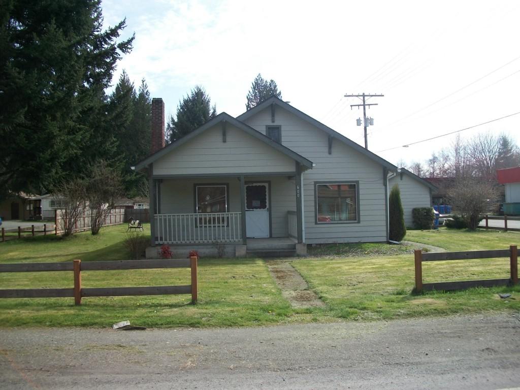 600 5th St - Photo 1