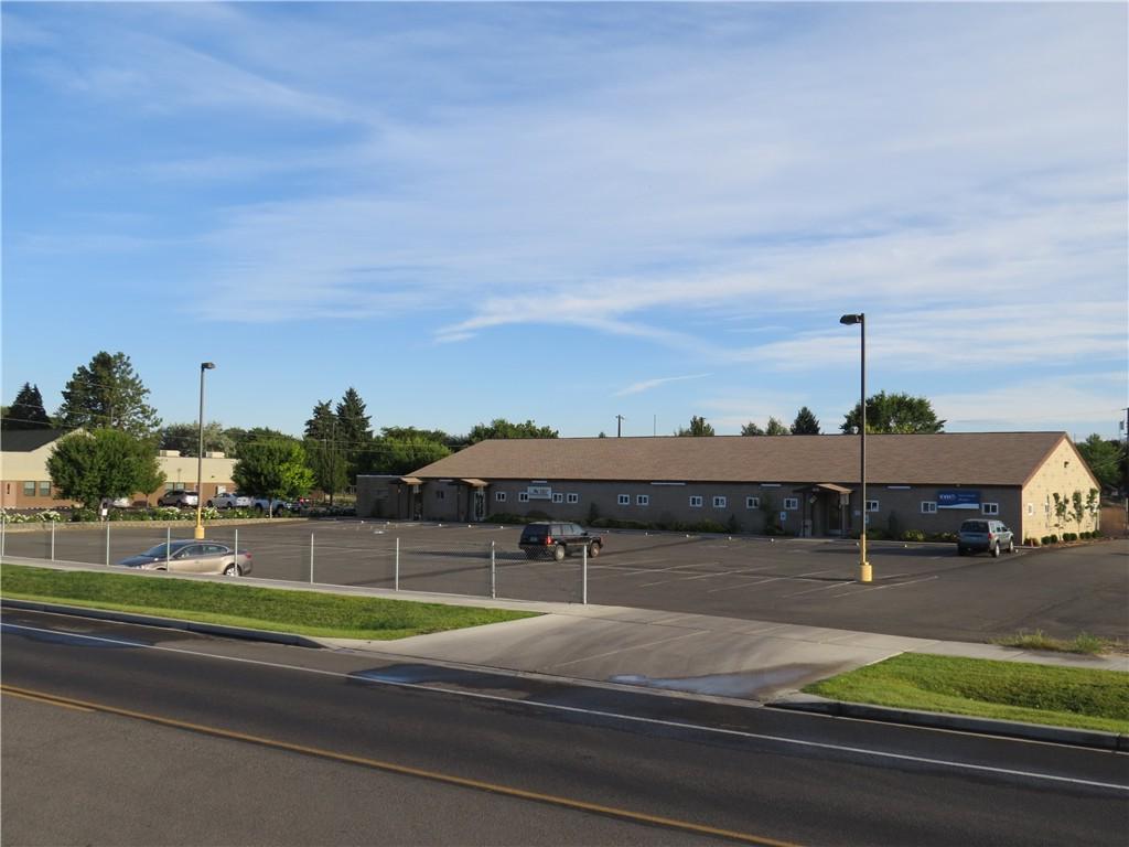 401 Mountain View Ave - Photo 1