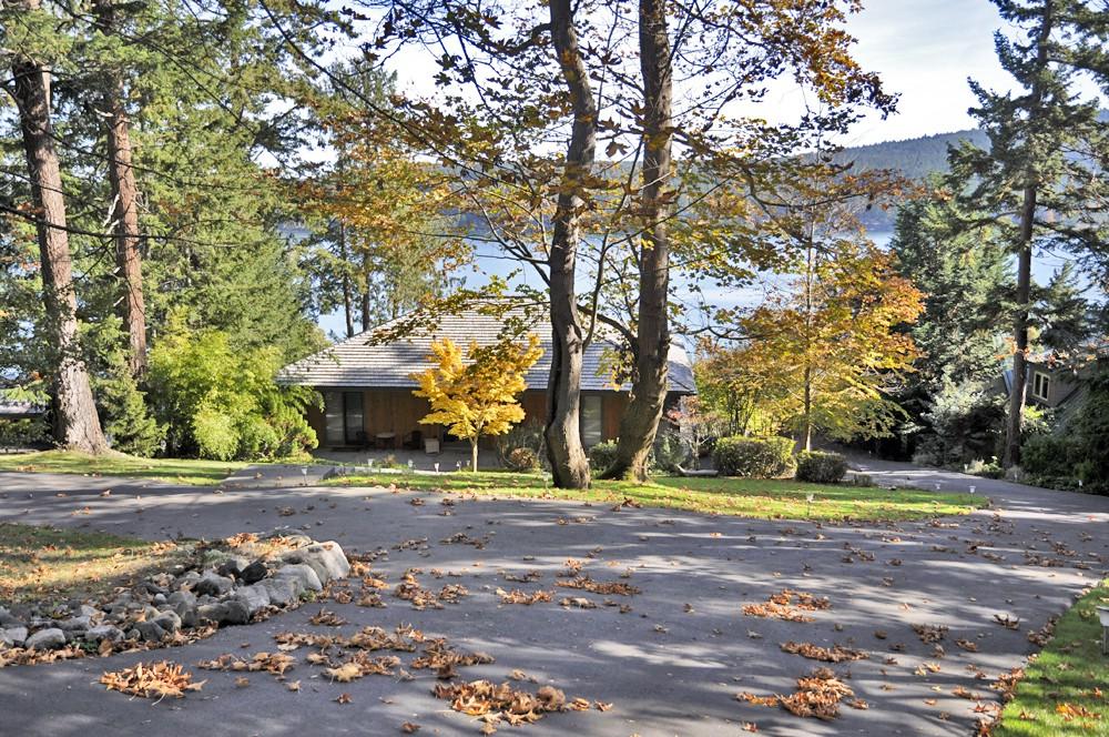 493 White Point Rd - Photo 1