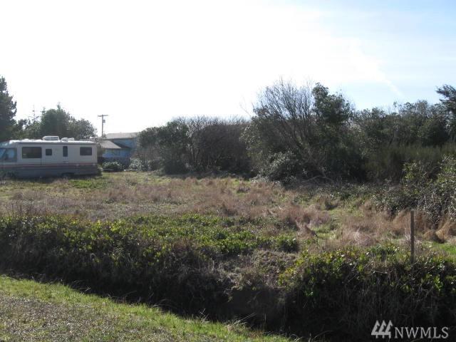 107 Helm St - Photo 1