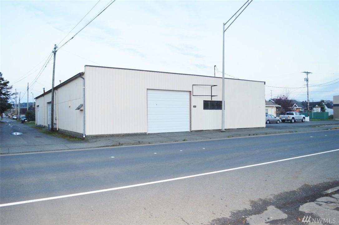 410 Park St - Photo 1