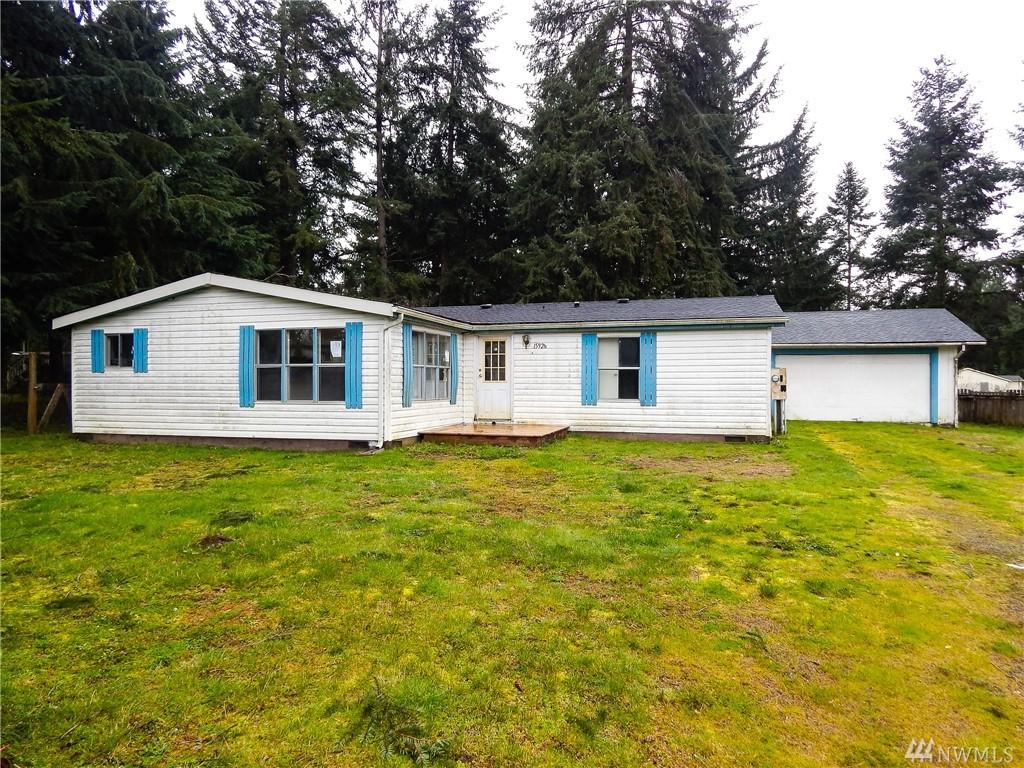 15926 86th Ave - Photo 1