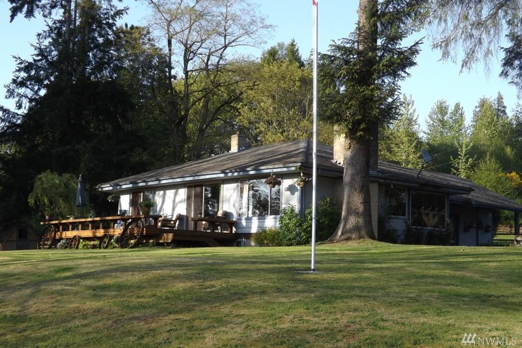 16207 67th Ave - Photo 1