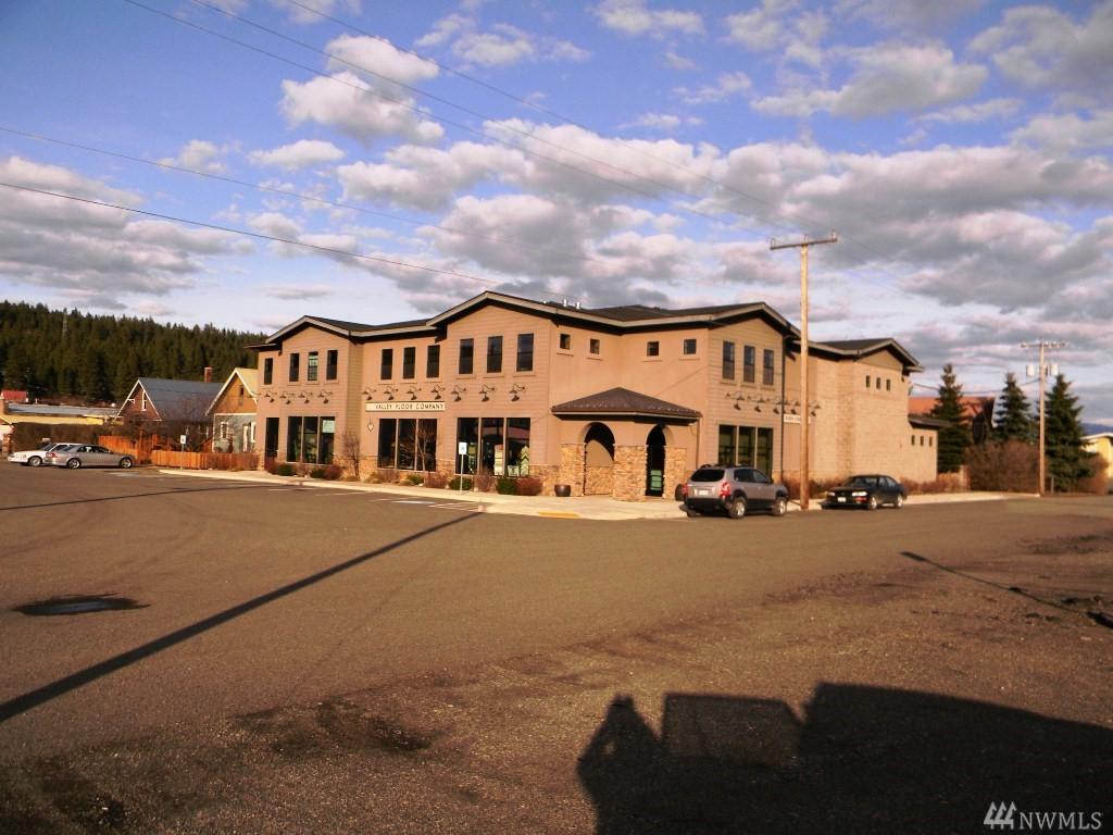 106 Peoh Ave - Photo 1
