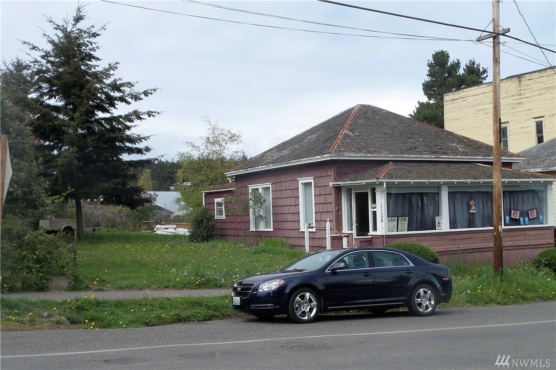 1128 Lawrence St - Photo 1