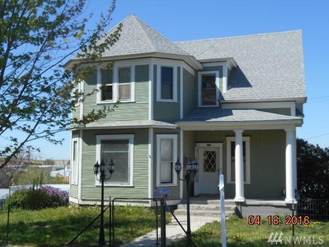 209 2nd Ave - Photo 1
