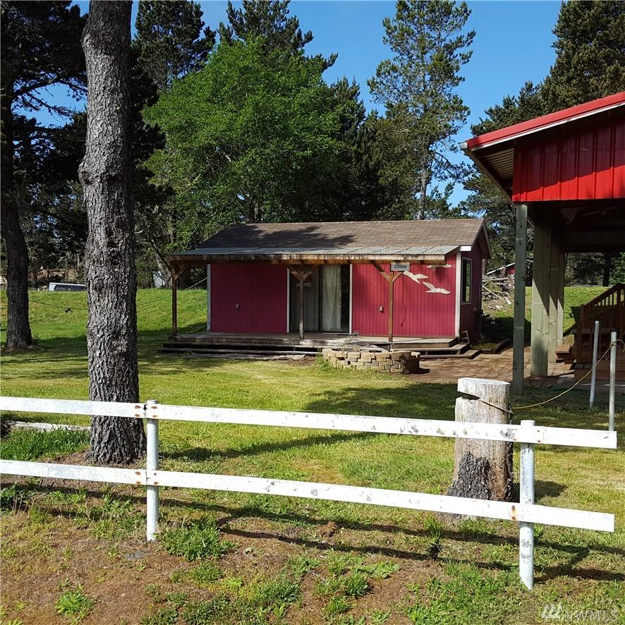 22509 V St - Photo 1