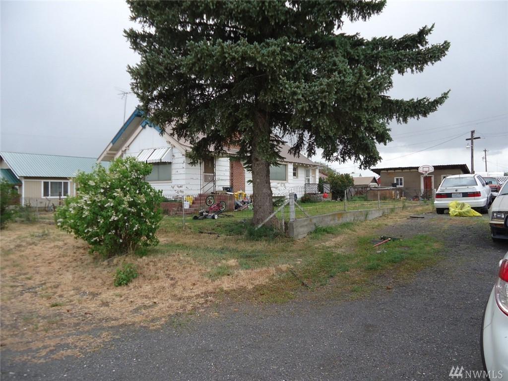 275 1st Ave - Photo 1