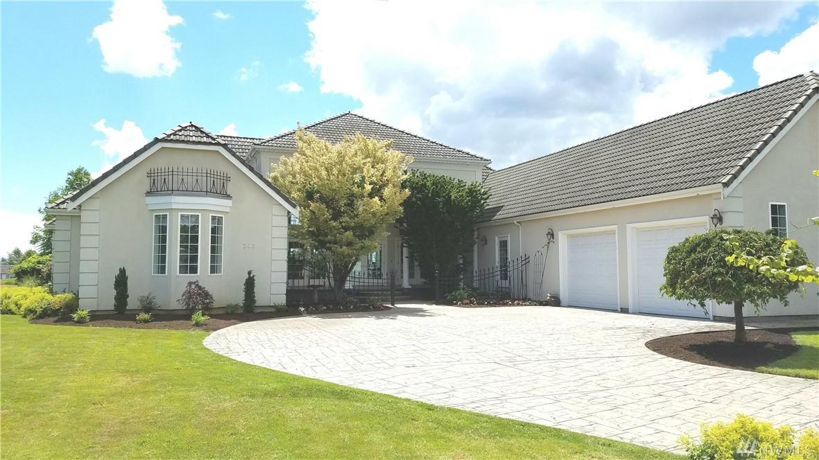 313 Island Green - Photo 1