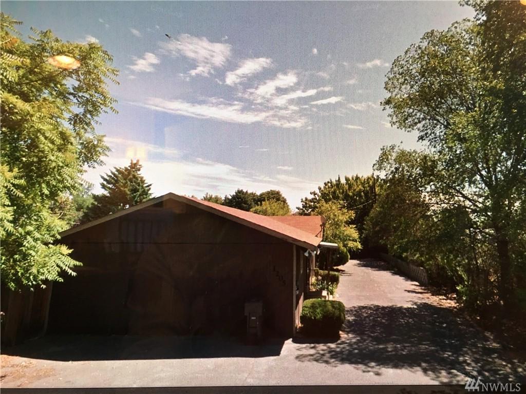 1205 3rd Ave - Photo 1