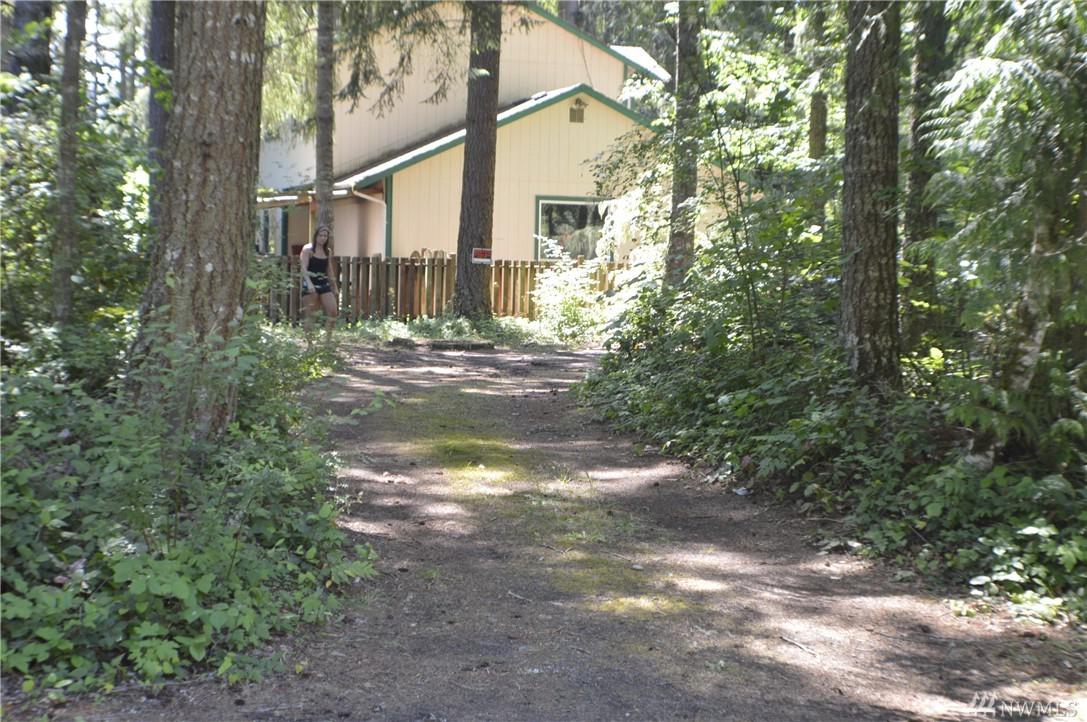 18704 Woodburn Ct - Photo 1