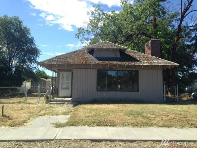 207 Main St - Photo 1