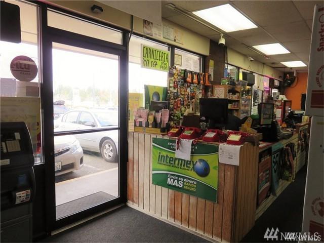 15009 Aurora Ave - Photo 1