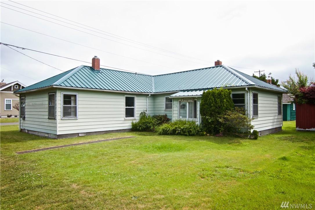 510 Ocean Beach Blvd - Photo 1