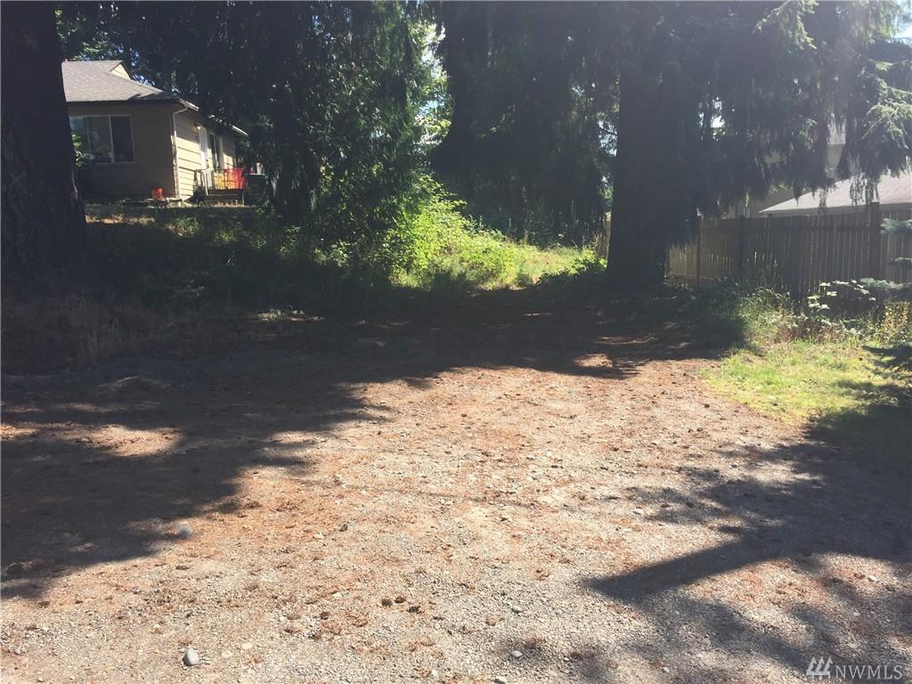 914 101st St - Photo 1