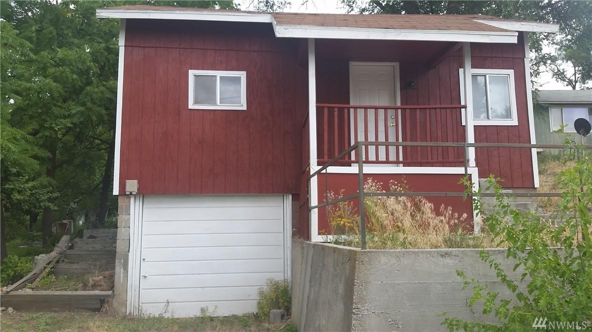 310 Highland St - Photo 1