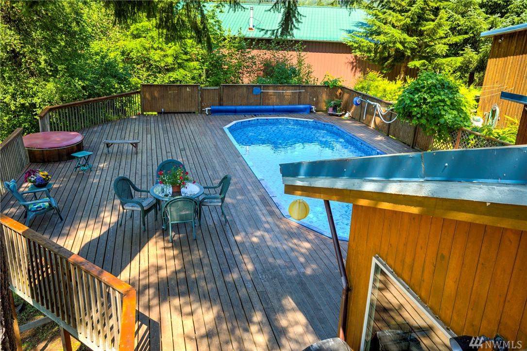 215 Winslow Lane - Photo 1